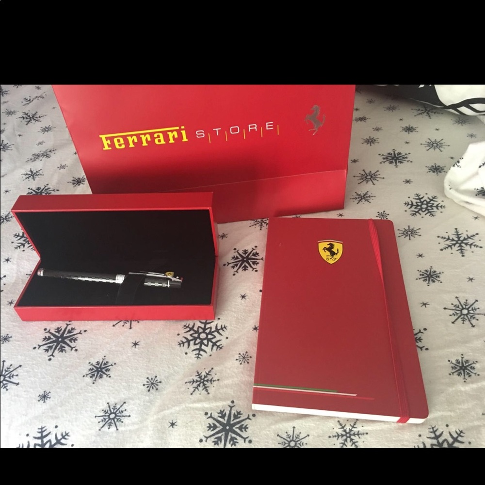 Ferrari fountain pen set!! never used!!